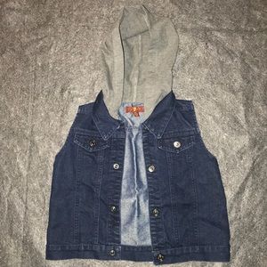 Trendy 7 For All Mankind Hooded Vest